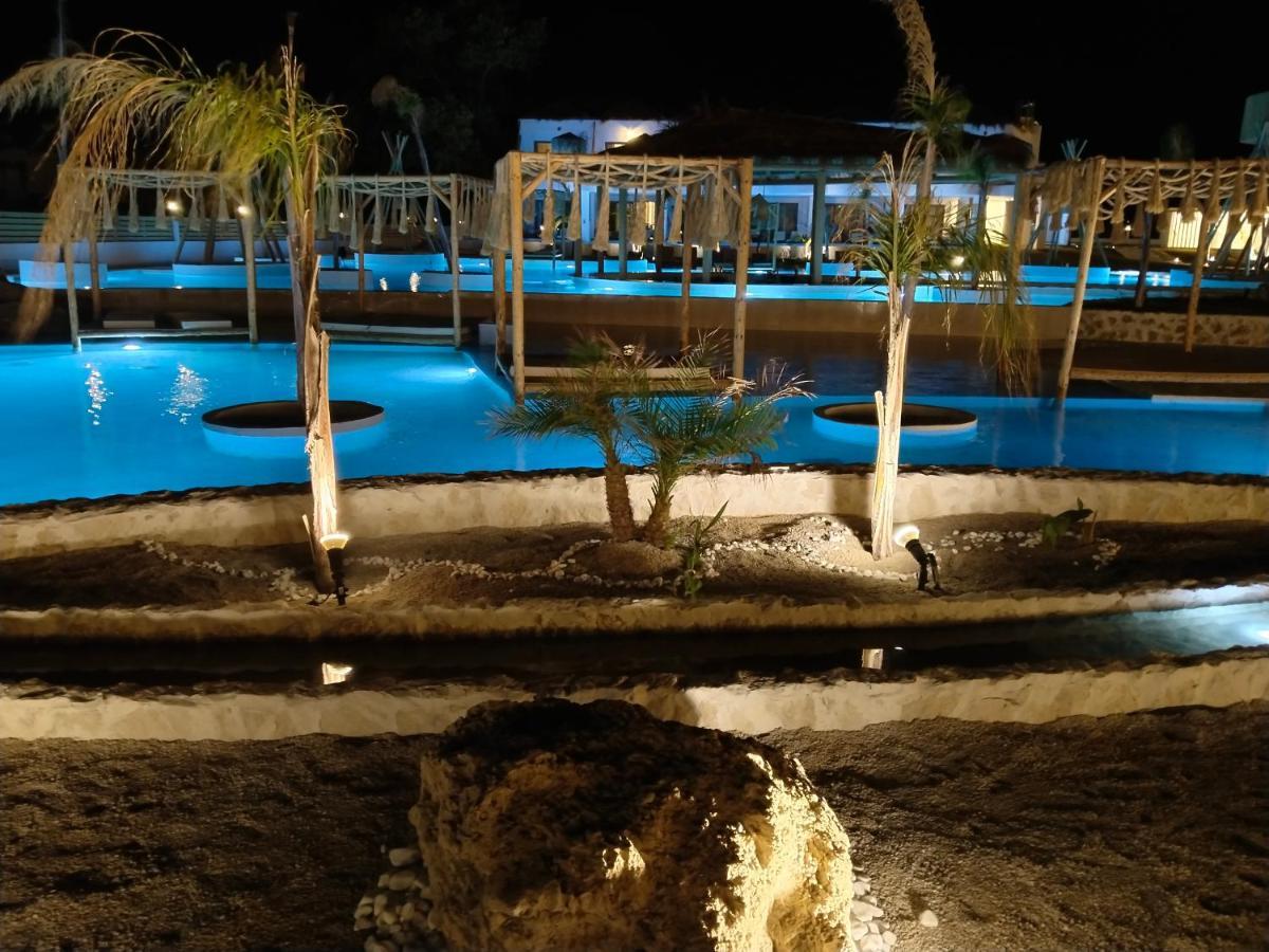 מלון Alia Luxury And האראקי