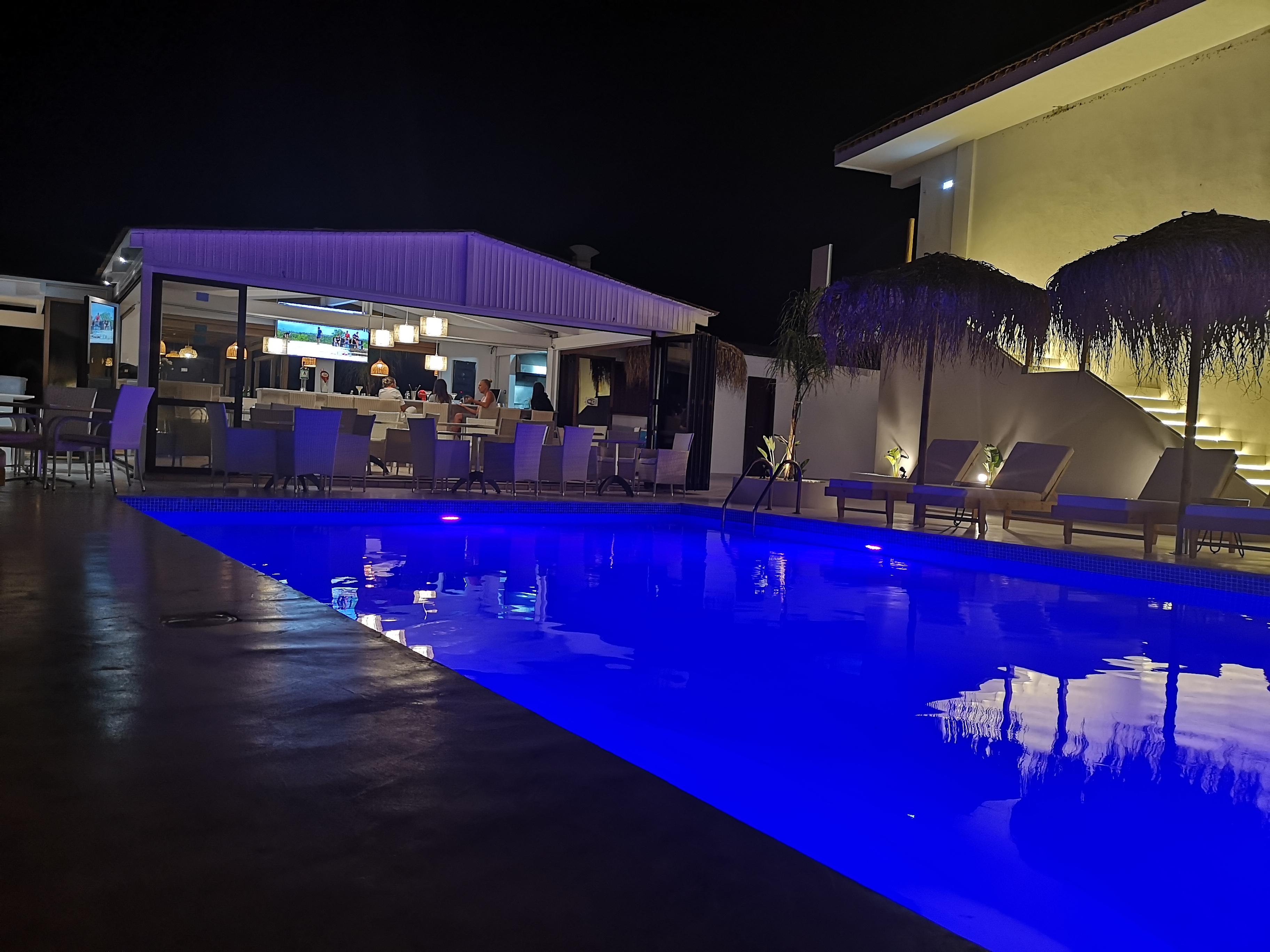Alia Luxury And Hotel Haraki