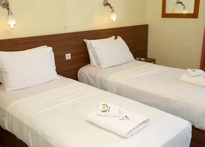 Alia Luxury Suites And Spa