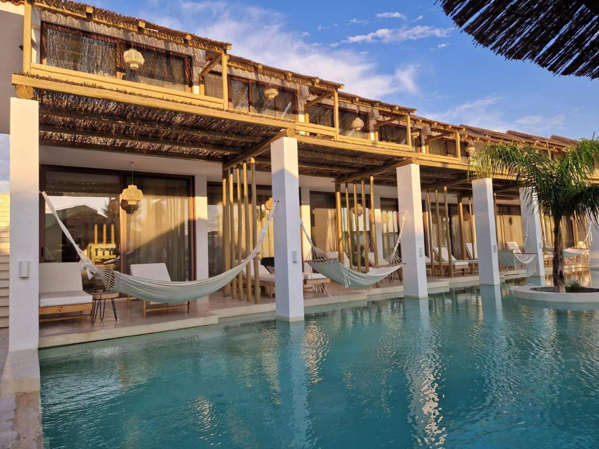 Alia Luxury And 3*