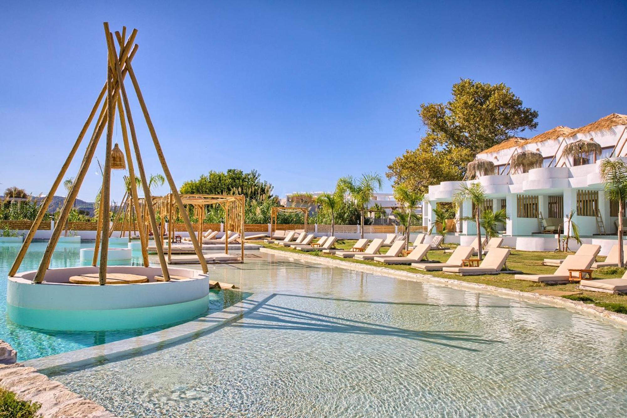 Hotel Alia Luxury And 3*