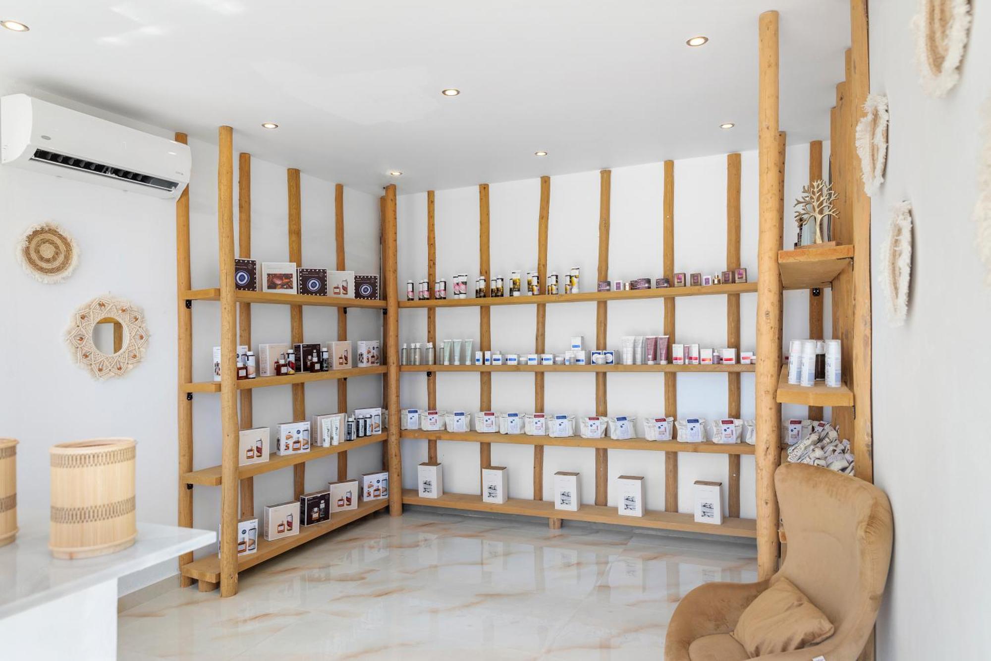 Hotel Alia Luxury And 3*